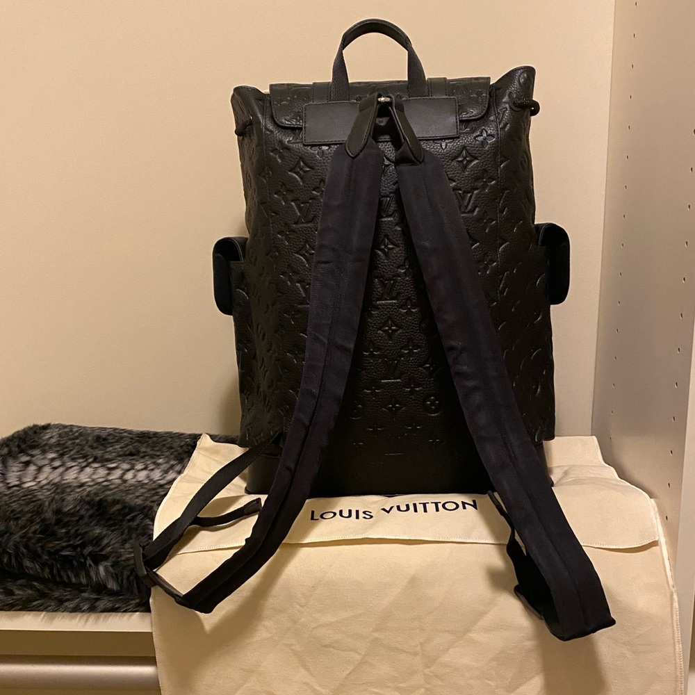 Louis Vuitton CHRISTOPHER MM - Picture 8 of 17